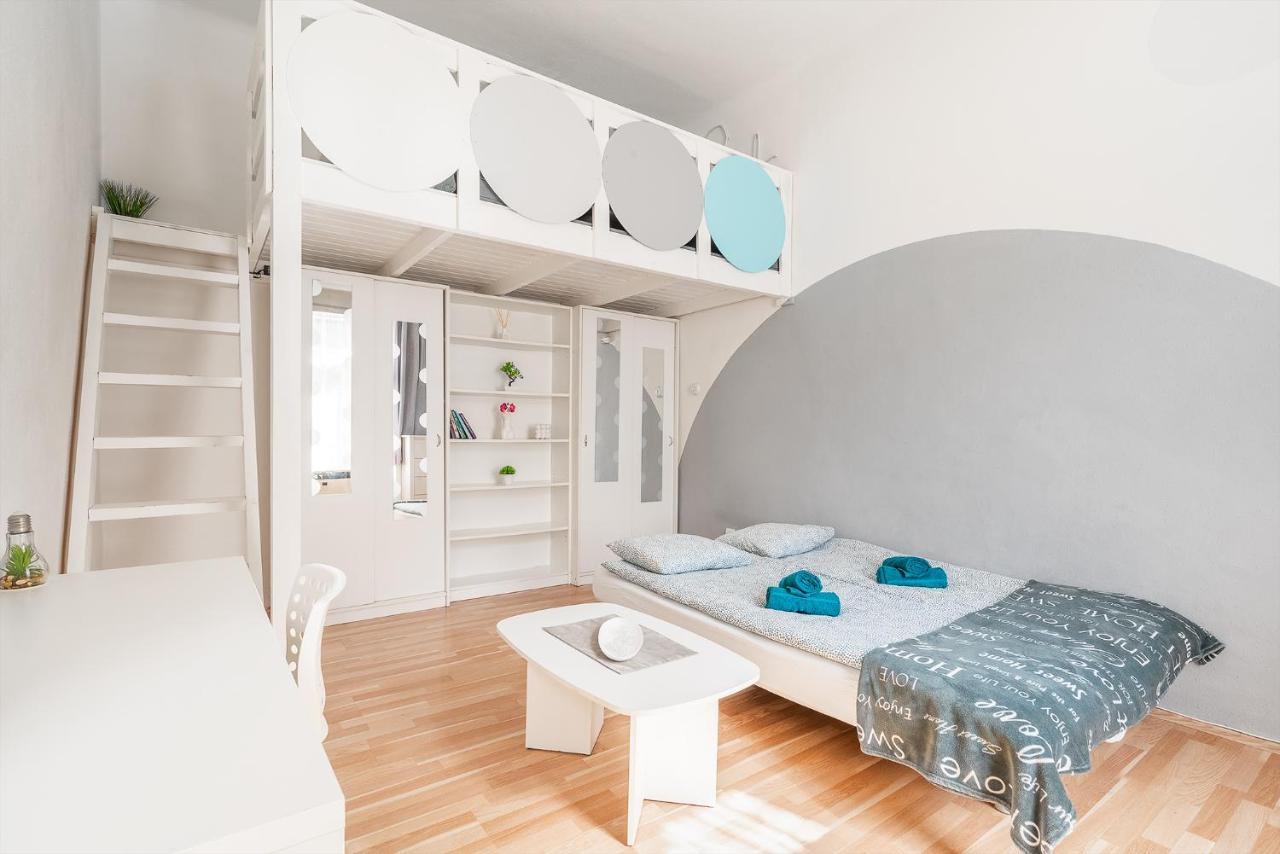 Sunny Dots Apartment - Free Parking! Budapest Luaran gambar