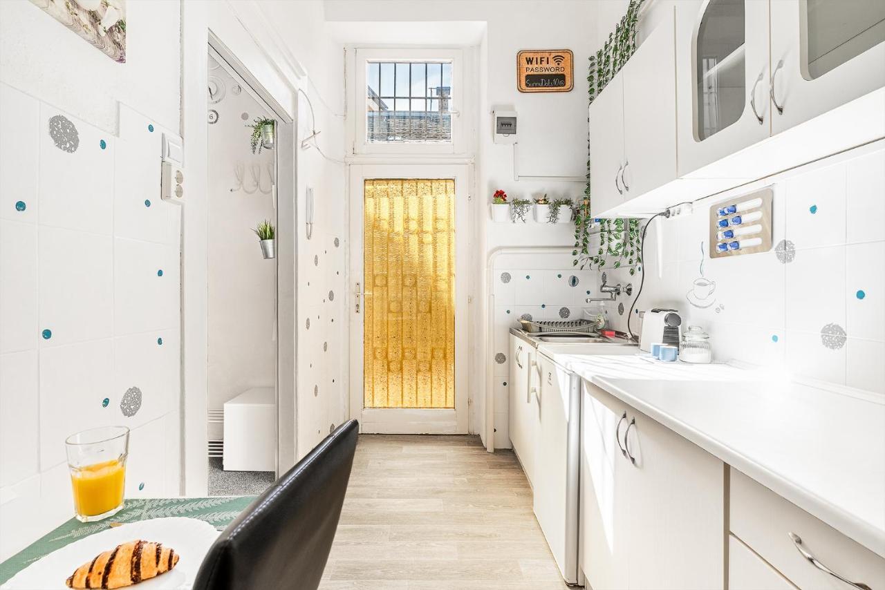 Sunny Dots Apartment - Free Parking! Budapest Luaran gambar